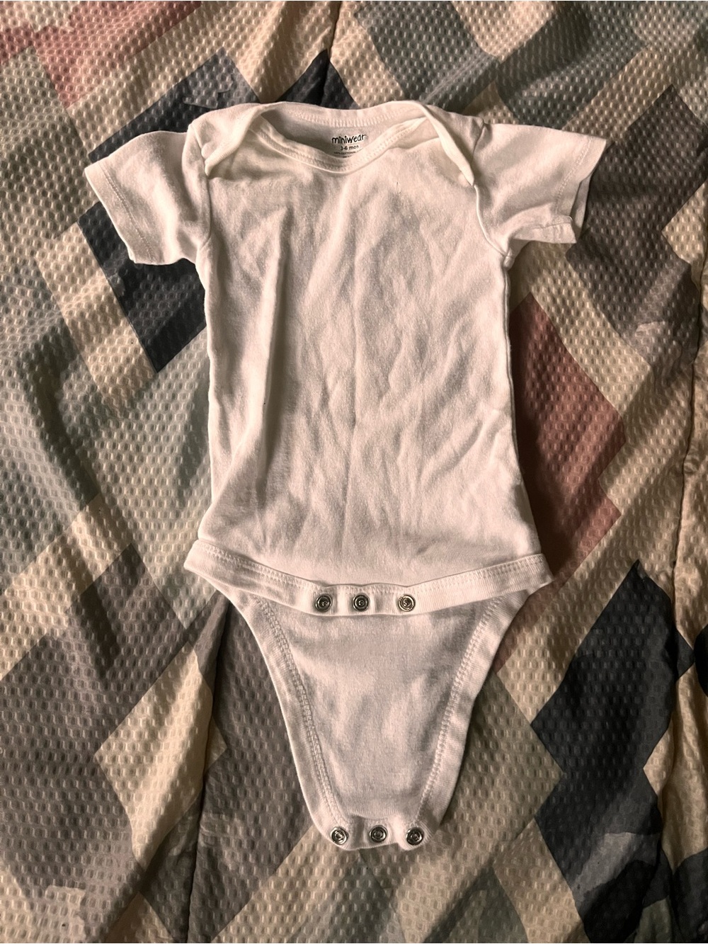 miniwear White Short-Sleeve Baby One-Piece Bodysuit